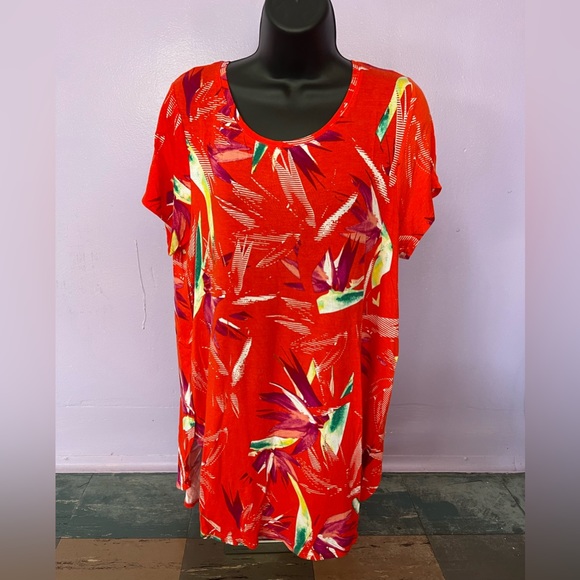 Apt. 9 shortsleeved floral top - Picture 1 of 5